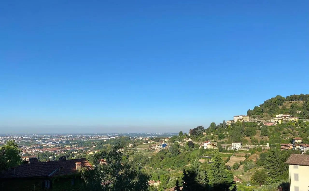 Casa Ipogea Elegant Apt 2 Bathroom Wifi Bergamo Italy